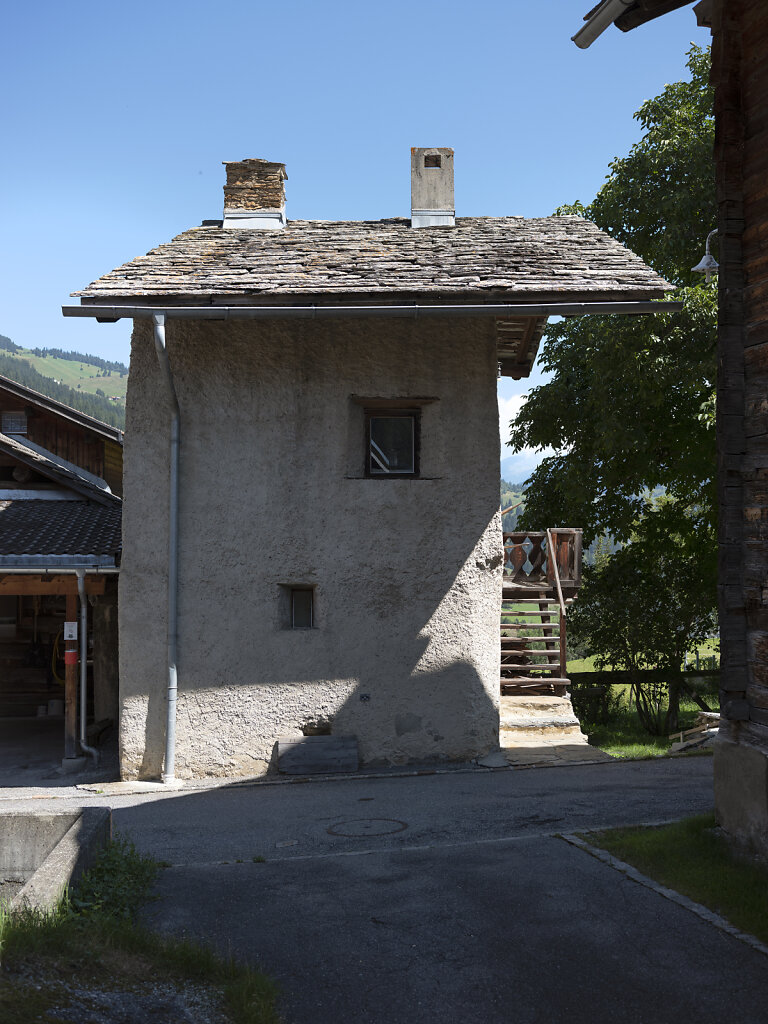 Haus Gredinger in Casti, renovated by Rudolf Oligiati, 2022